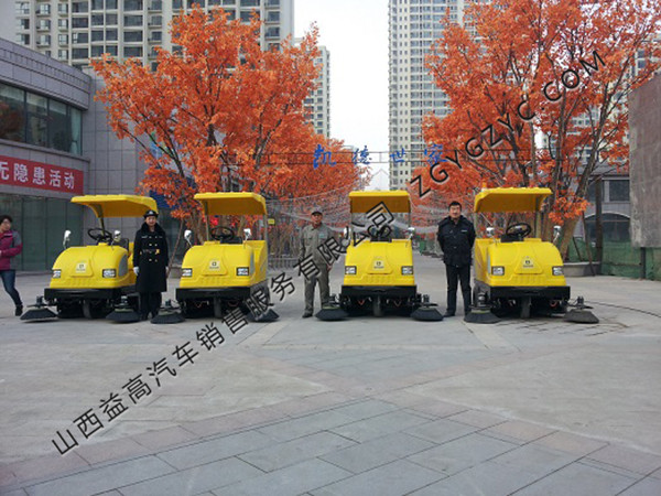電動(dòng)清掃車(chē)