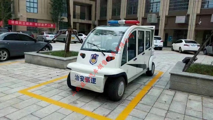 六座全封閉電動(dòng)巡邏車